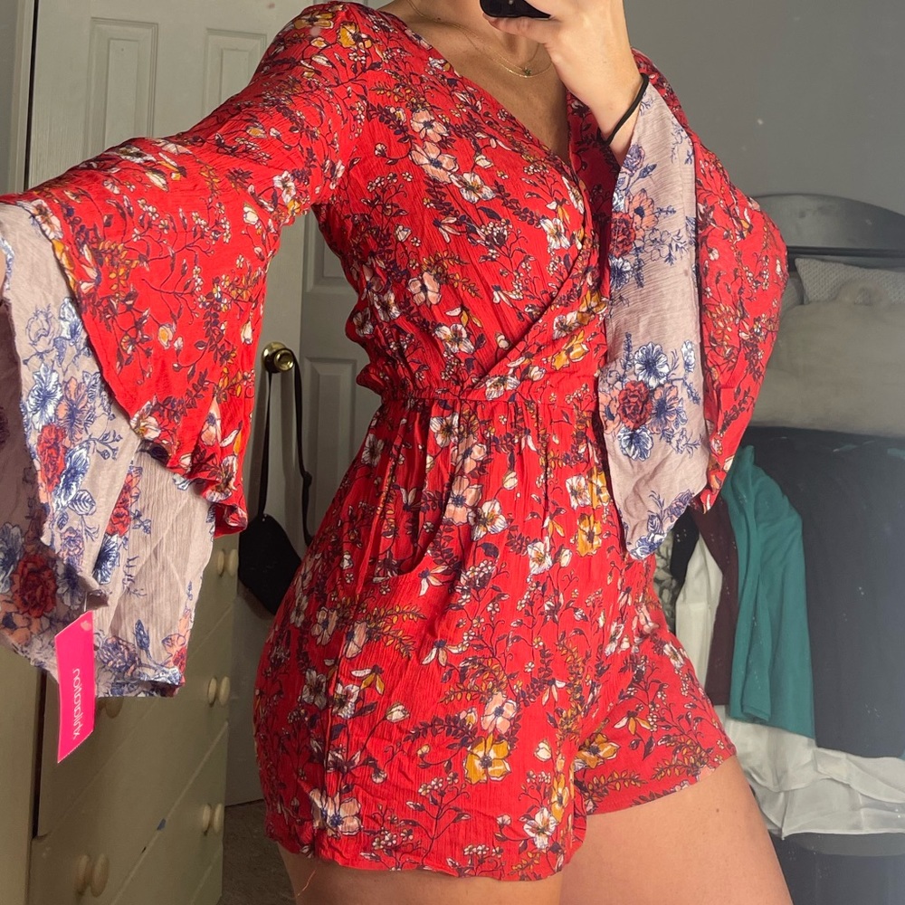 Long sleeve flower romper